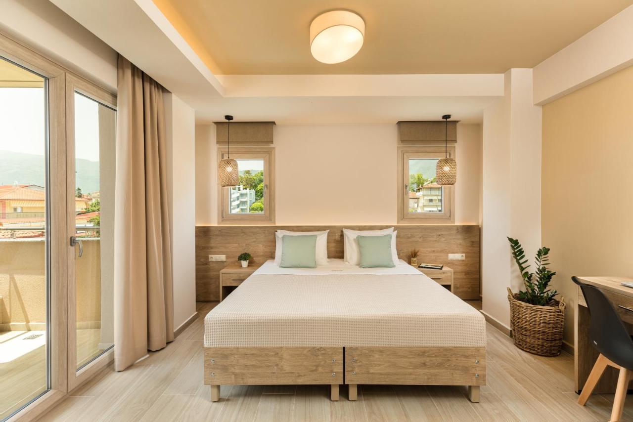Makris Luxury Rooms Leptokarya  Exteriör bild